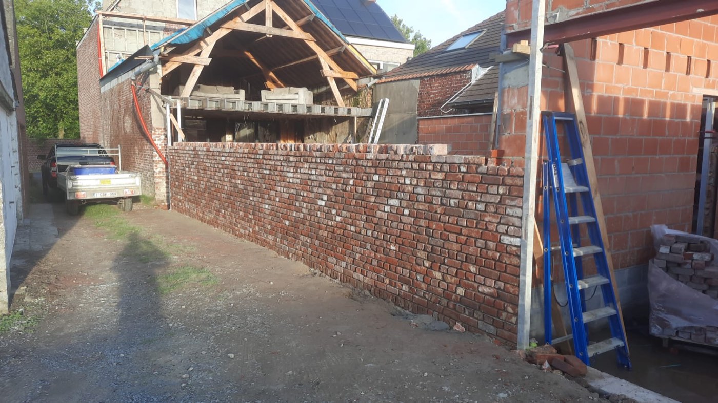 Tuinmuur en berging in recuperatiesteen, foto 3