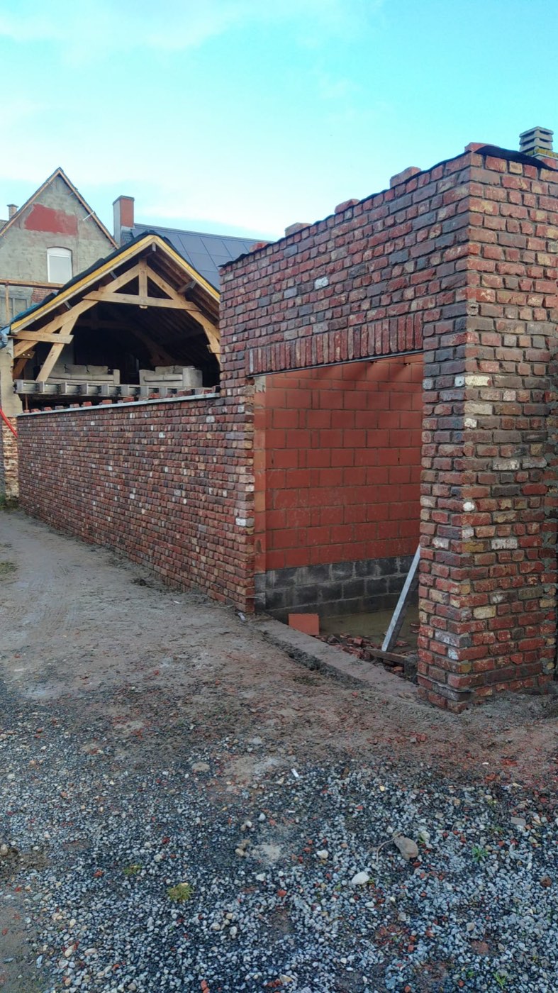 Tuinmuur en berging in recuperatiesteen, foto 8