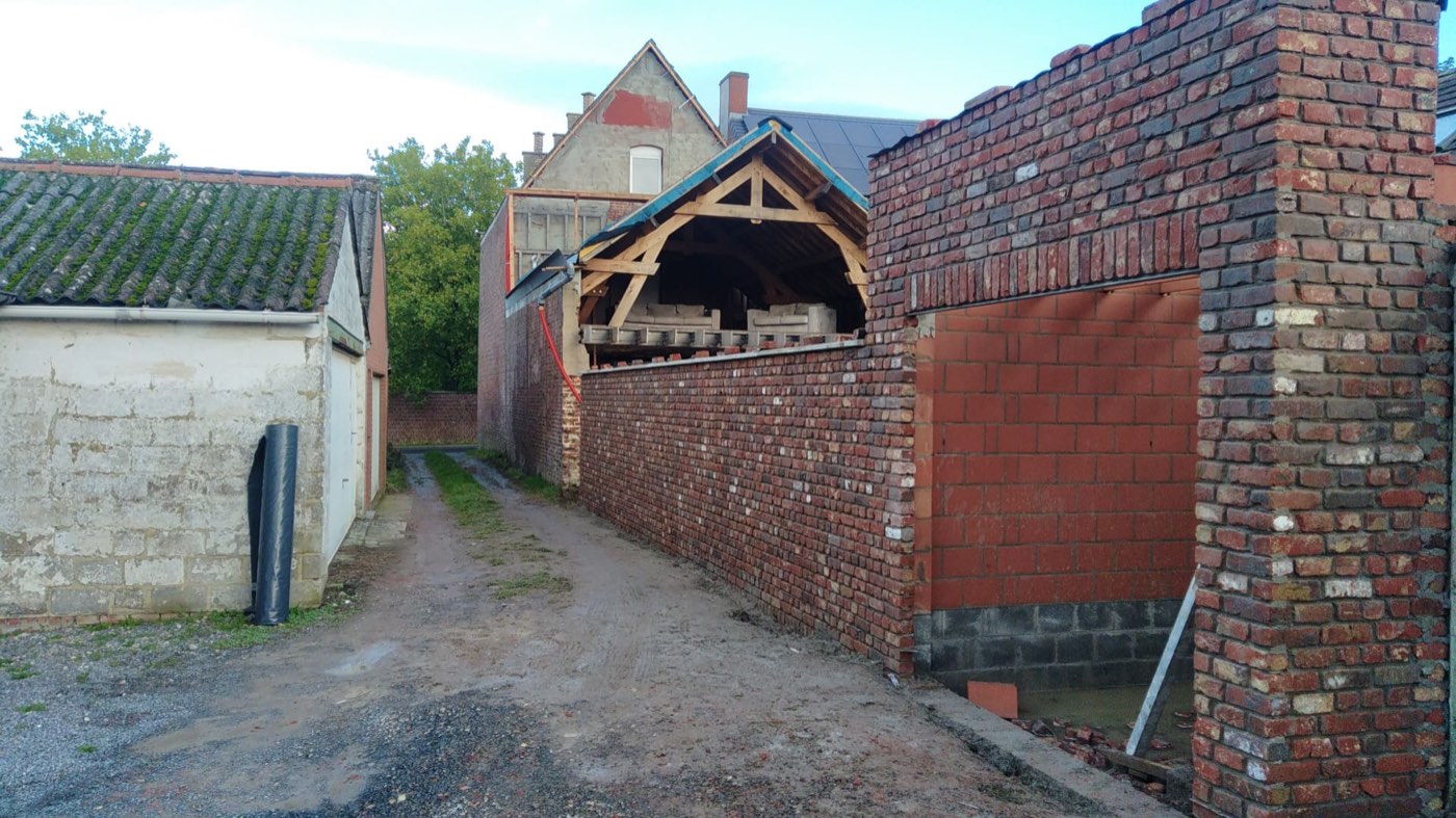 Tuinmuur en berging in recuperatiesteen, foto 10