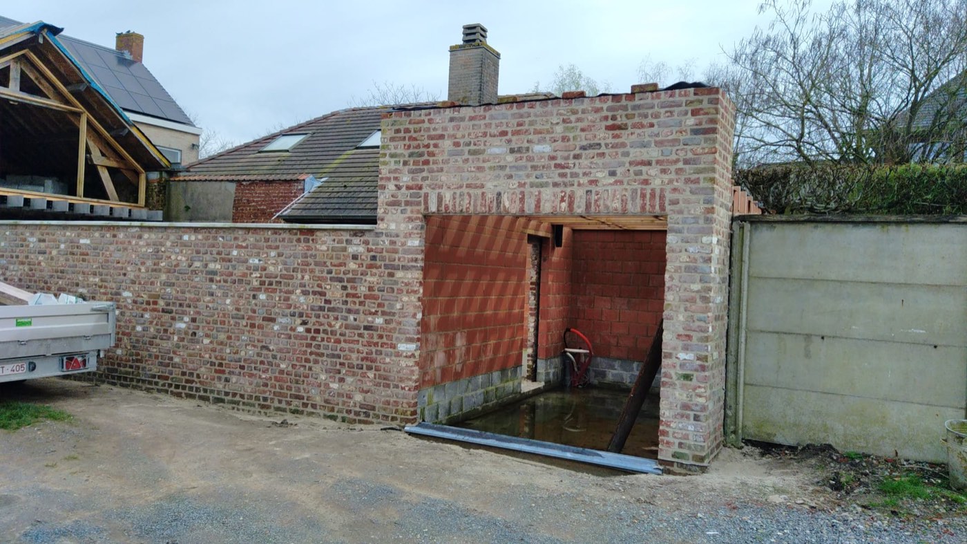 Tuinmuur en berging in recuperatiesteen, foto 13