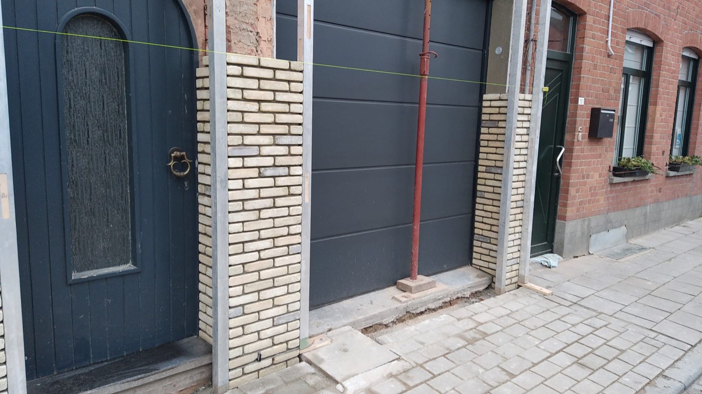 Nieuwe gevel met boogdeur, foto 11